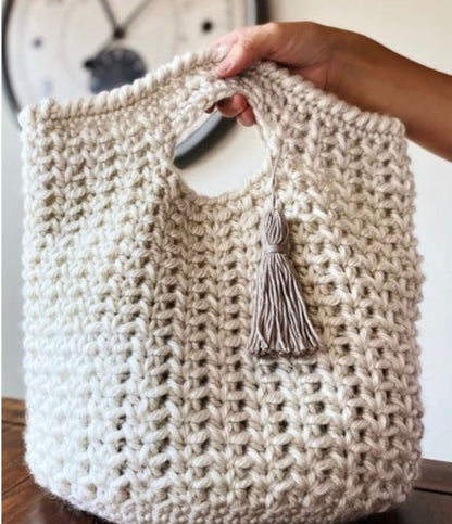 Crochet Pattern, The Sutton Crochet Bag in 2 Sizes