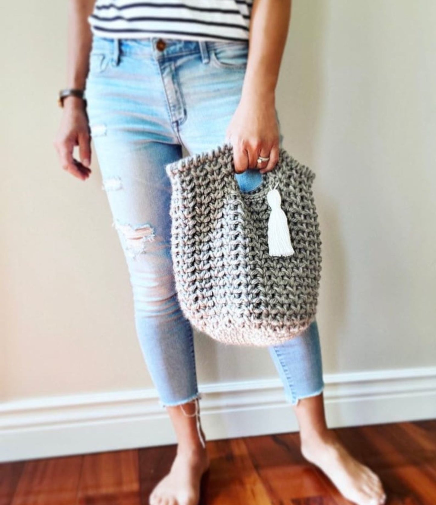 Crochet Pattern, The Sutton Crochet Bag in 2 Sizes